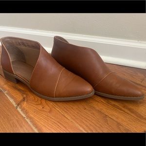 Universal Thread Shoes sz 7